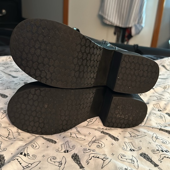 Unif platform boots - Picture 3 of 5